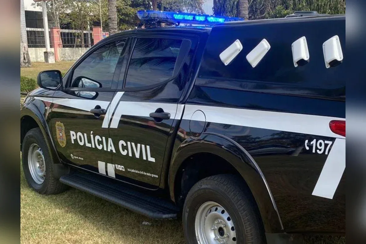 Mulher sequestra jovem, aciona facção para executá-la e acaba presa