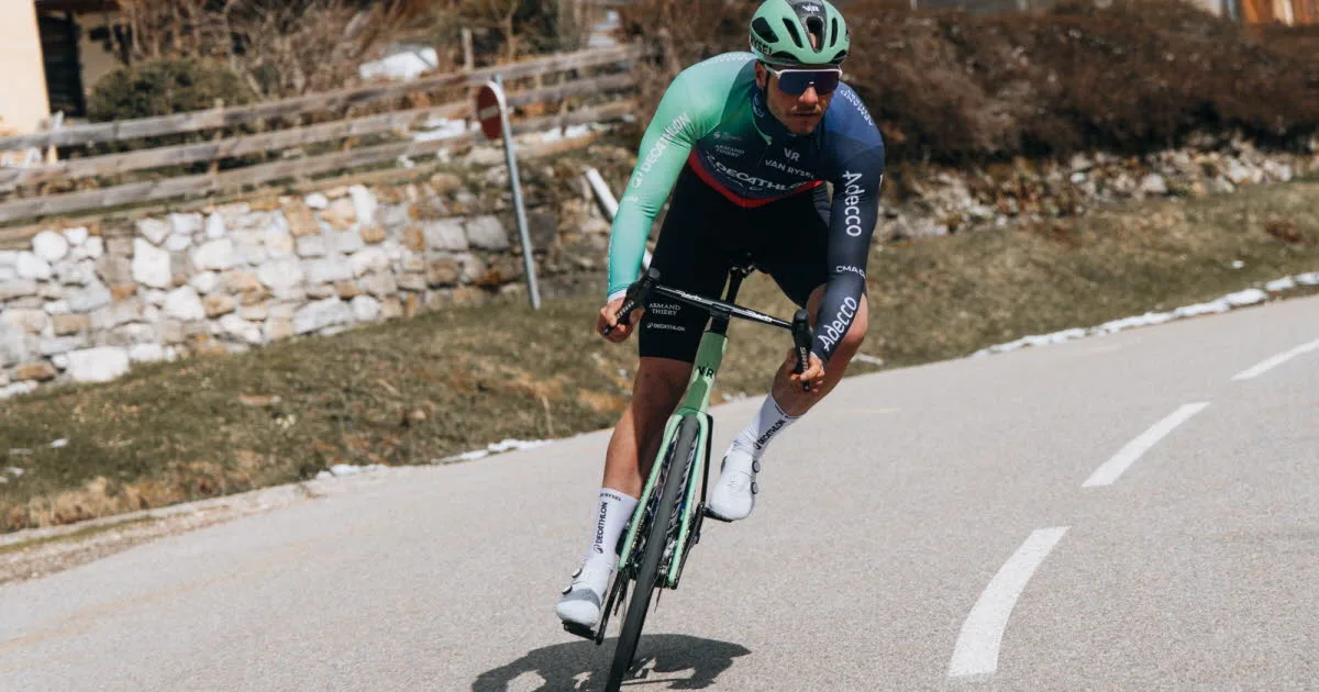 Cyclisme. « Trac », « excitation »... Émilien Jacquelin impatient de faire ses débuts dans le peloton professionnel