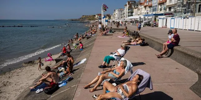 La Côte d’Opale profite de la quête de fraîcheur des touristes : « Il y a des Sudistes qui montent ici ! »