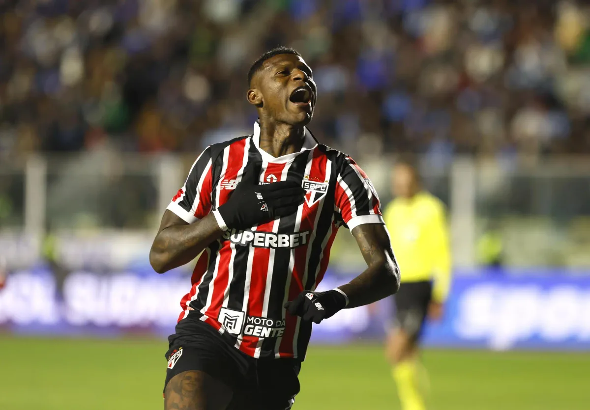 Arboleda revela busca por psicólogo em reintegração e agradece apoio do São Paulo: “Me ajudou muito”