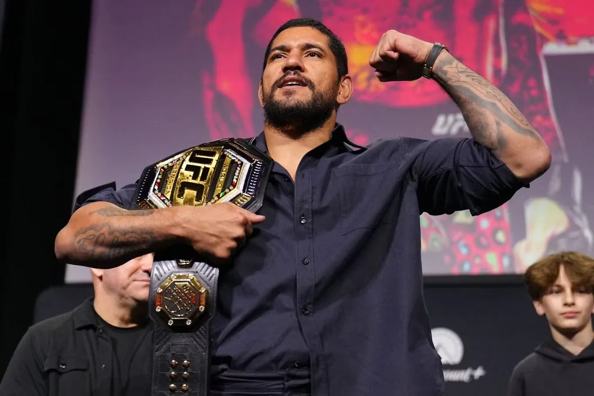 Дастин Порье сказал, кто должен стать следующим соперником Перейры в UFC