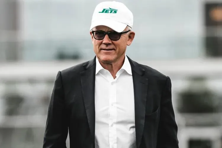 El propietario de los New York Jets, Woody Johnson, explicó por qué llevó a los jugadores al Museo del 11-S: “Me afectó mucho”