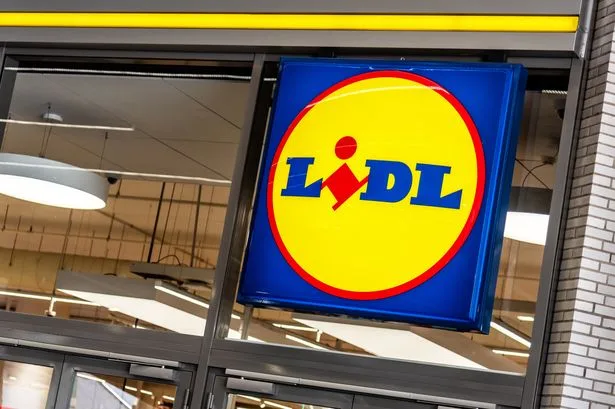 New £10 ‘modern’ Lidl lamp similar to £55 B&Q that ‘illuminates any space’