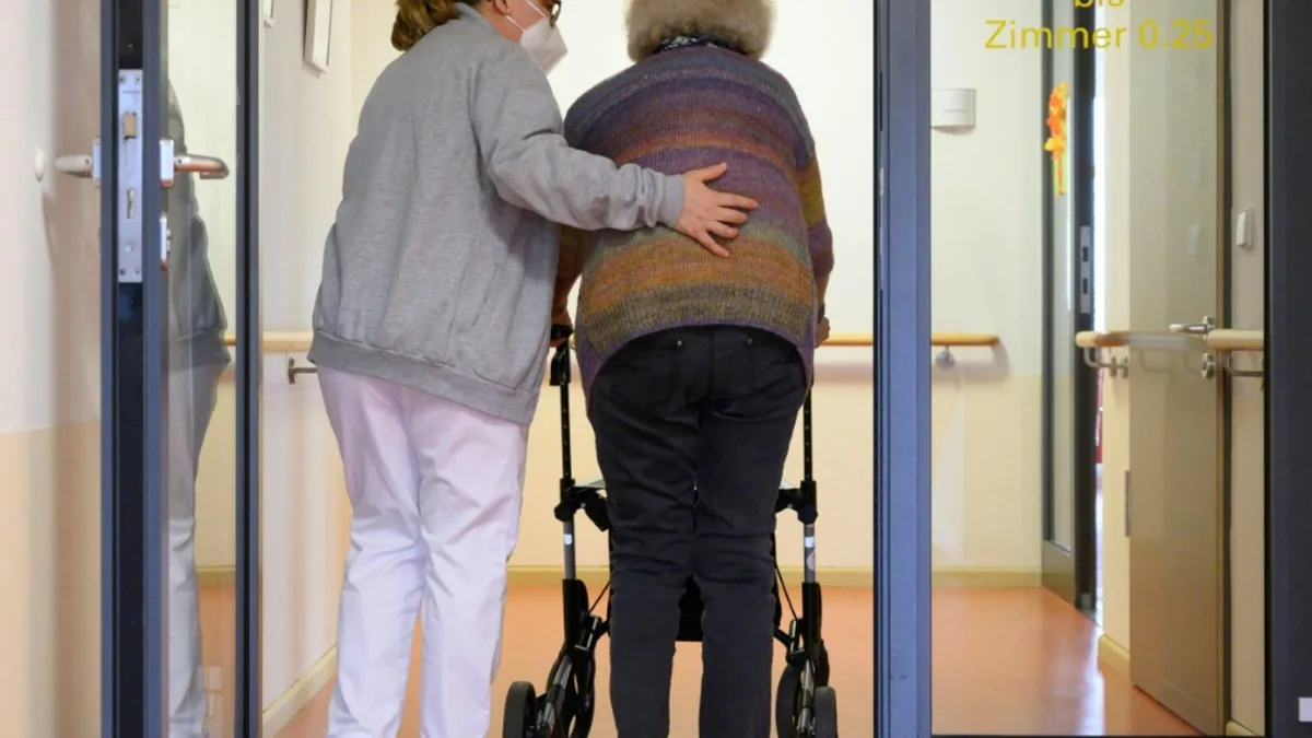 SPD und Verbände begrüßen Linnemanns „Kurskorrektur“ bei pflegenden Angehörigen