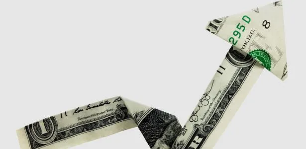Dólar abre setembro em alta a R$ 5,20, com PIB do país e petróleo no radar