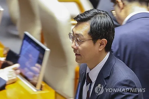 장경태, 연일 성추행 의혹 반박…"무고 신고센터 운영할 것"
