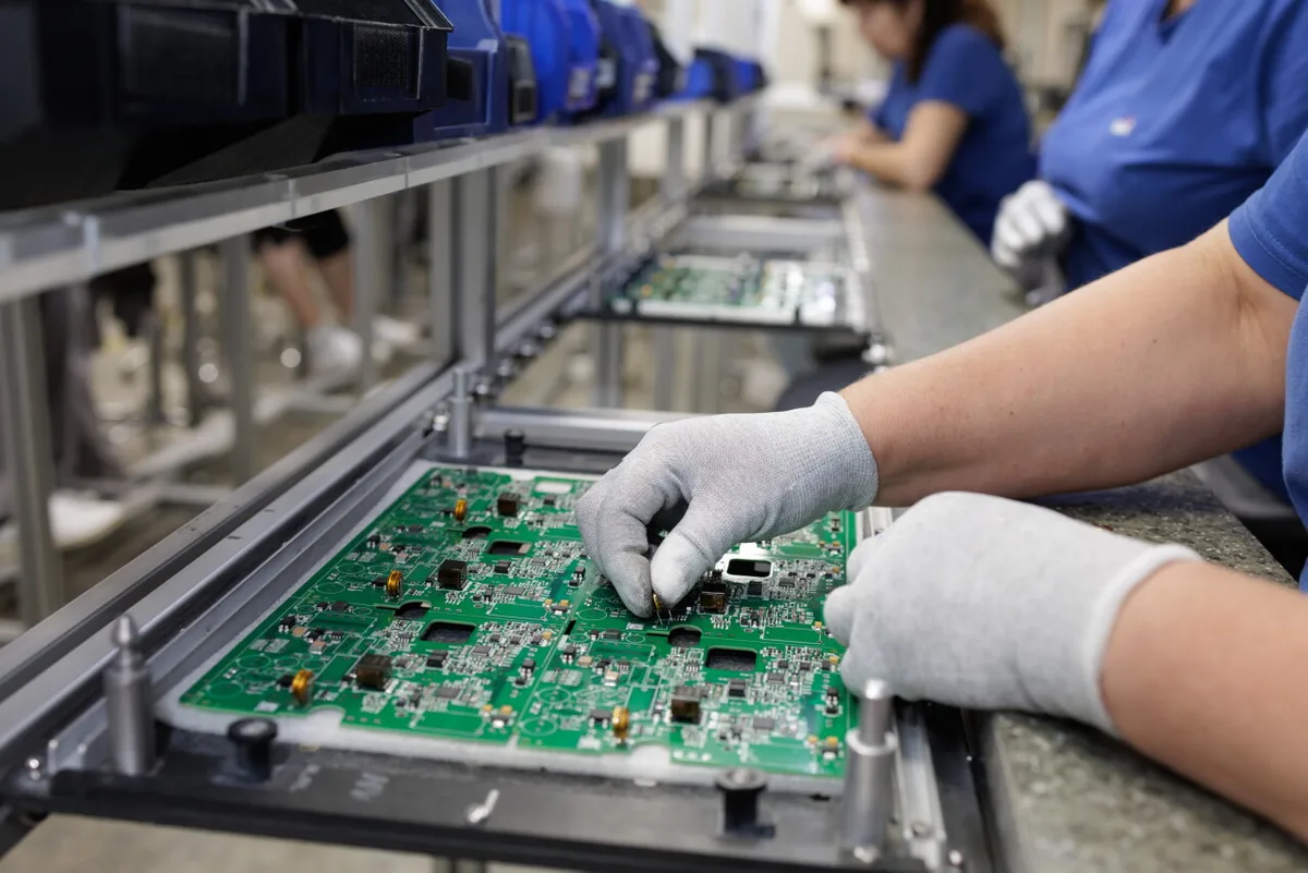 De puertos a algoritmos: la inversión extranjera tech entra al filtro de seguridad nacional