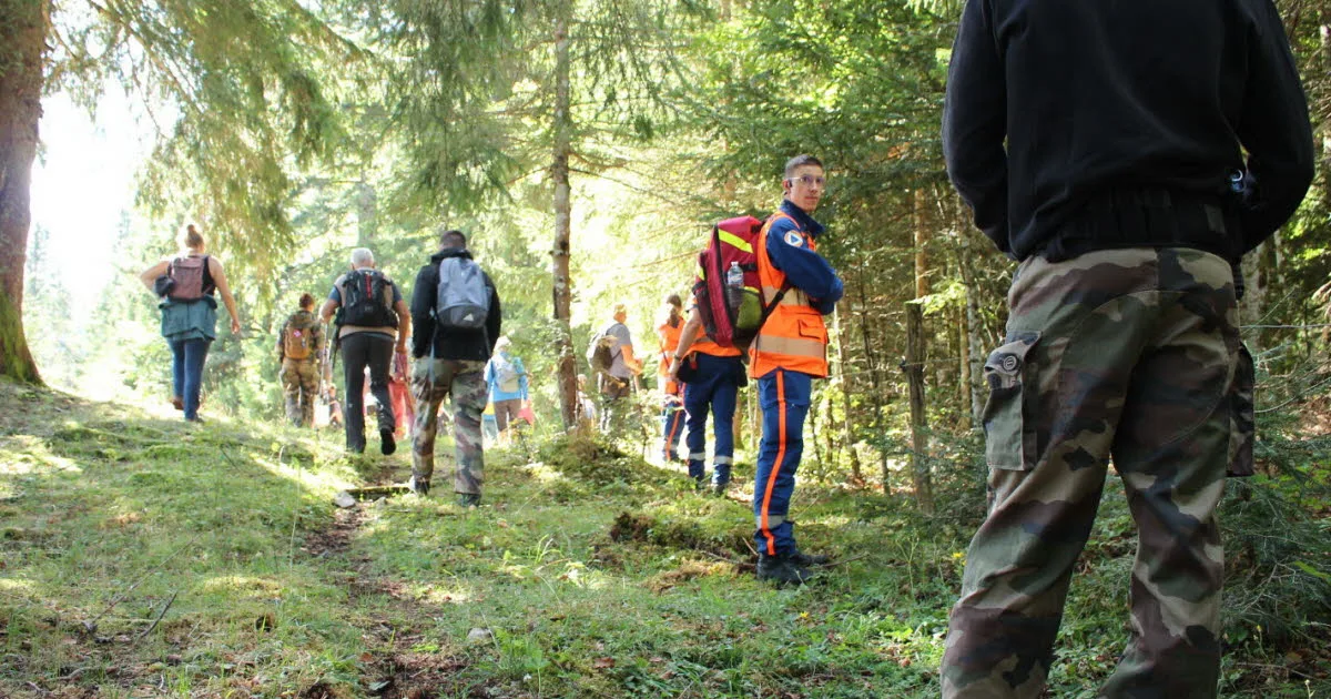Jura. Septuagénaire disparu à La Pesse : « On avance en ligne, il faut fouiller la forêt »