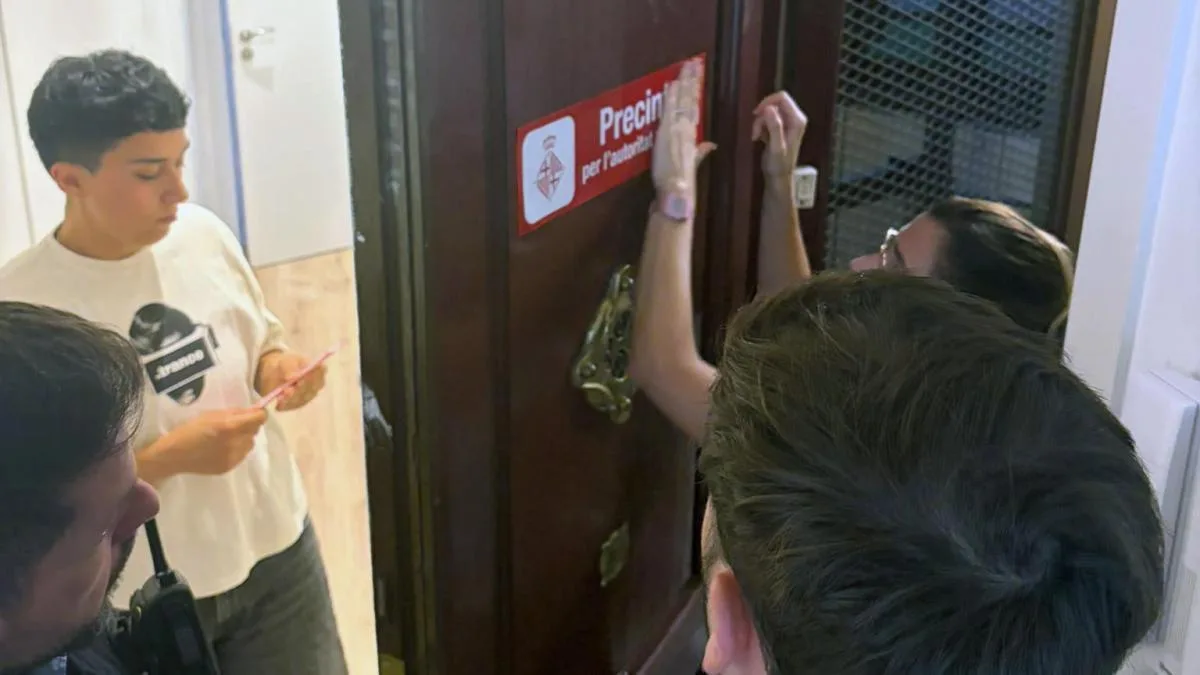 La banda de los retretes clandestinos ya controla 34 habitaciones turísticas ilegales en Barcelona