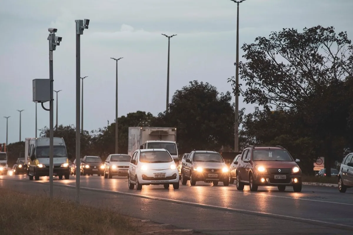 Homem morre atropelado próximo ao viaduto de Samambaia