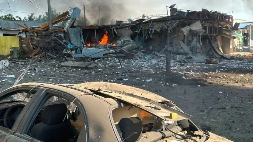 Russian missile strike kills 10 in Ukraine's Kharkiv, Zelensky vows response