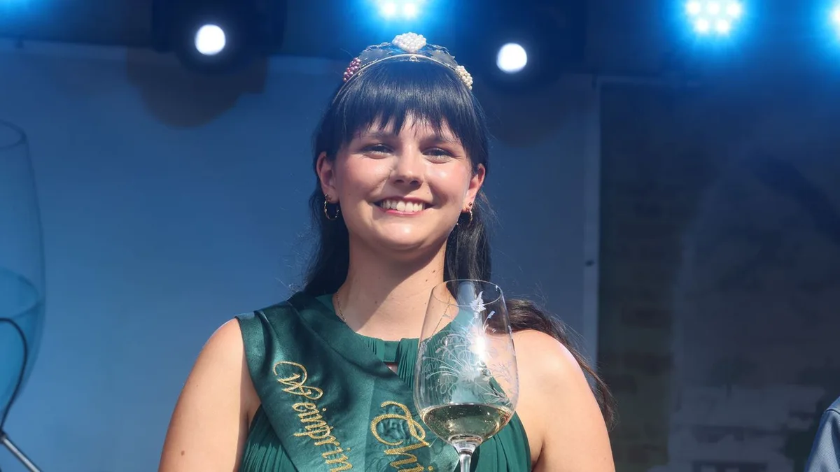 Weinfest: Jasmin Klett ist neue Thüringer Weinprinzessin