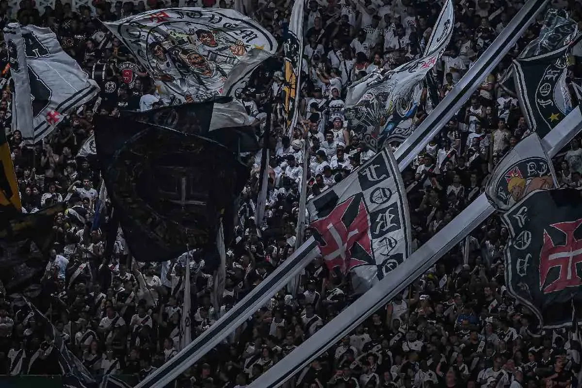 Torcida do Vasco esgota ingressos para jogo contra o Boca em 15 minutos