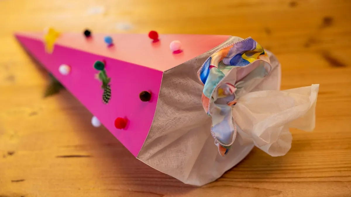 DIY-Bastelanleitung - So basteln Sie eine schöne Schultüte selbst