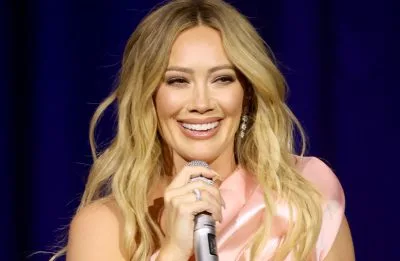 Hilary Duff, a eterna Lizzie McGuire, anuncia show único no Brasil em 2027