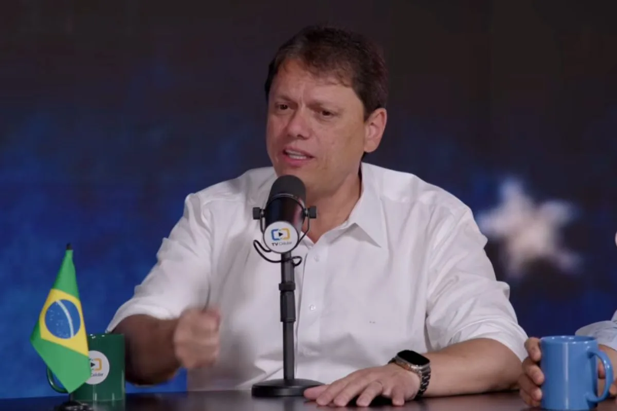 A ilusão de Tarcísio: ver Bolsonaro subindo a rampa com Flávio