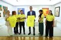 Sánchez traslada su compromiso con la etapa 0-3 gratuita a las educadoras infantiles, que salen contentas de la reunión