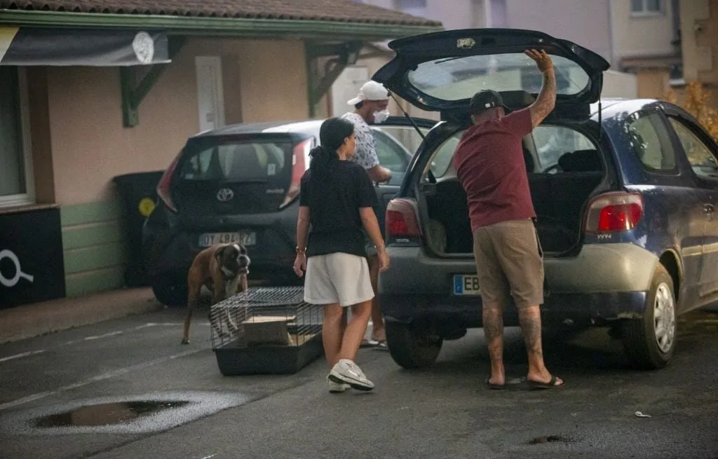 « J’étais éco-anxieuse, je suis maintenant éco-terrorisée », témoigne Sandra, évacuée des incendies de Gironde