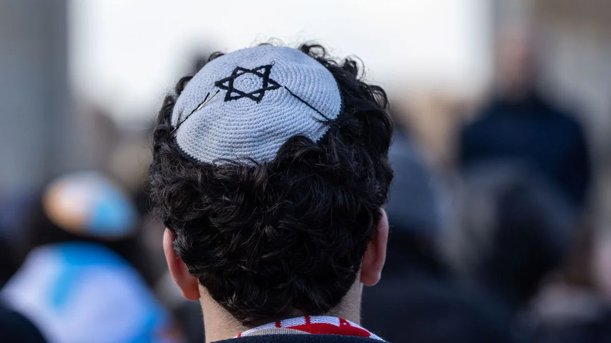 Antisemitische Vorfälle: Antisemitismus prägt Alltag – Experten besorgt über Anstieg