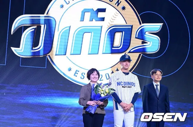 '박보승 옵션 포함 총액 3억' NC 2년 연속 1라운더와 옵션 계약 체결...신인 11명 계약 완료-21일 훈련 합류