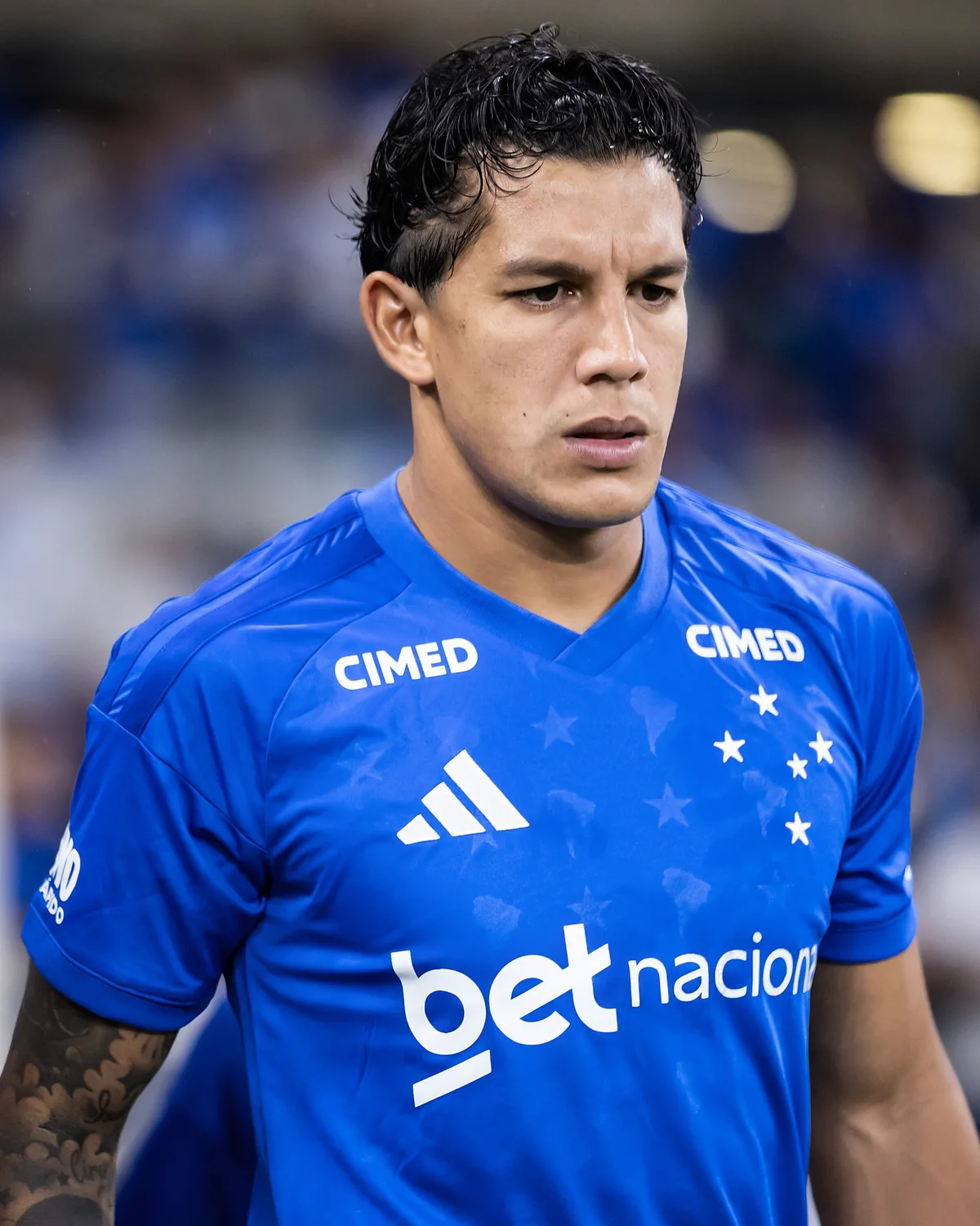 Romero faz cobrança por quedas do Cruzeiro: "Precisamos de autocrítica de elenco, diretoria e comissão"