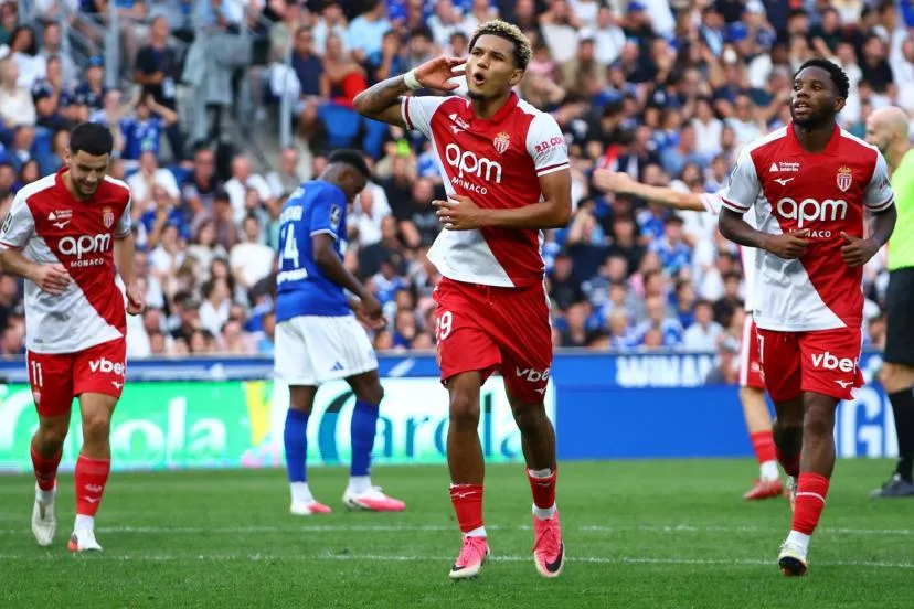 Deux matches de suspension ferme pour Paris Brunner après sa célébration polémique contre Strasbourg