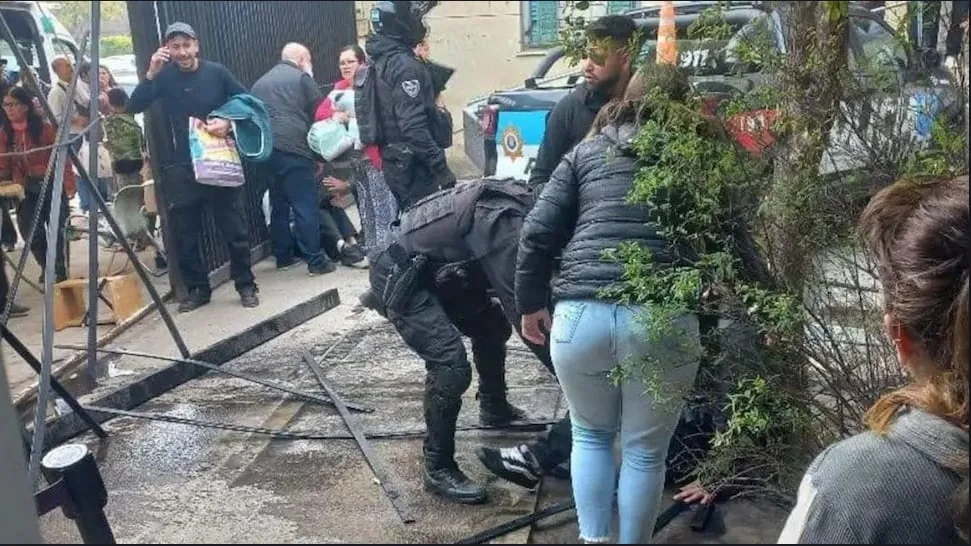 El duro relato del joven que sobrevivió a la caída de un tercer piso y fue atropellado por un patrullero cuando salía del hospital