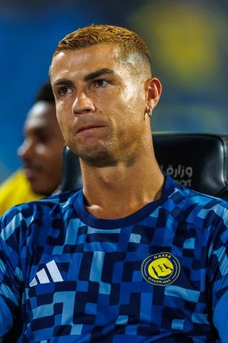 Cristiano Ronaldo muda o visual e surpreende ao aparecer loiro; veja foto Cristiano Ronaldo muda o visual e surpreende ao aparecer loiro; veja foto