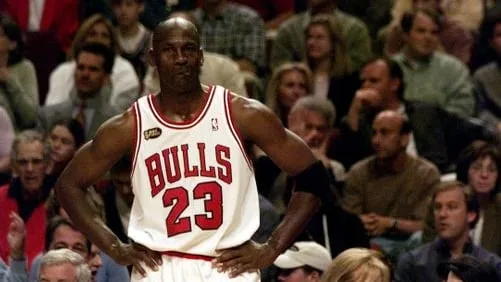 La icónica camiseta de Michael Jordan que será subastada en más de USD 10 millones y podría superar un histórico récord