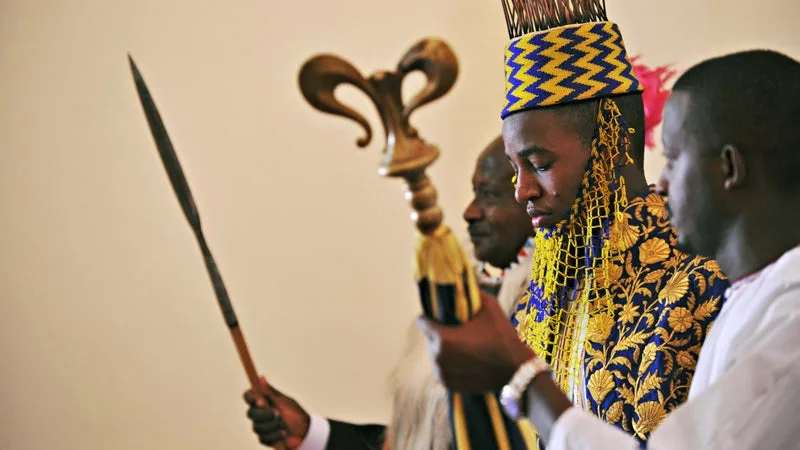 En Ouganda, le "plus jeune roi du monde" Oyo Rukidi IV est mort à 34 ans