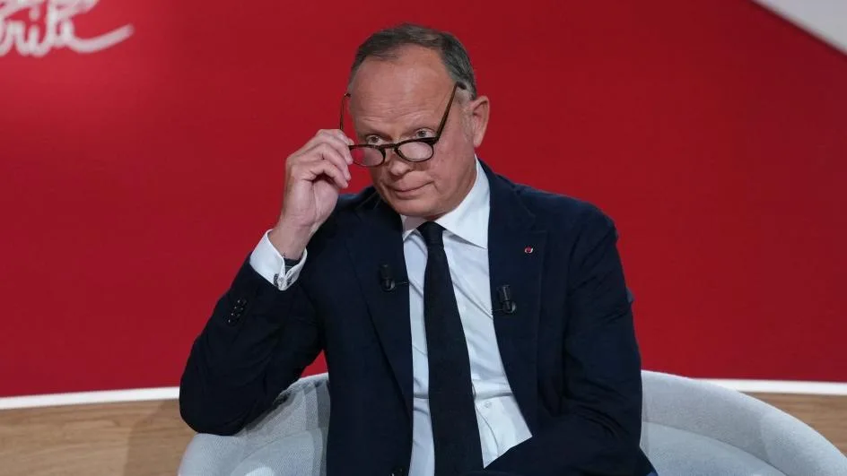 Sur France 2, « L’Heure de vérité » avec Édouard Philippe fait un retour timide côté audiences