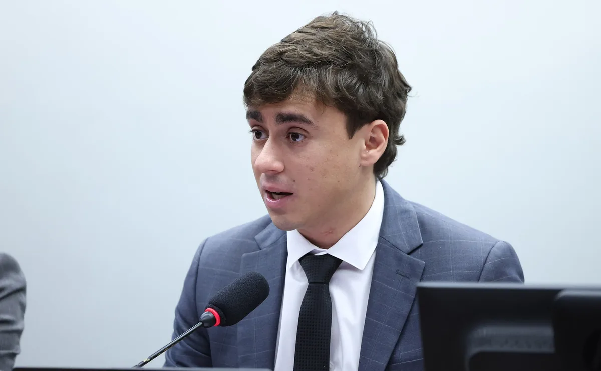 Vorcaro diz em mensagem ter bancado “todos os voos” de Nikolas Ferreira