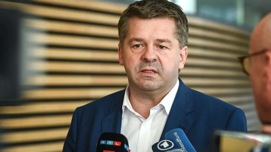 Beschluss in Sachsen-Anhalt: Wahl des Ministerpräsidenten in Sachsen-Anhalt ohne CDU