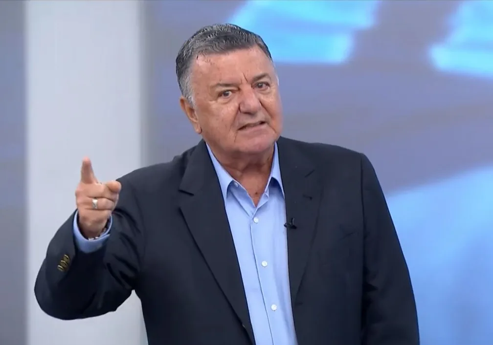 Crítica de Arnaldo ao VAR expõe debate sobre arbitragem