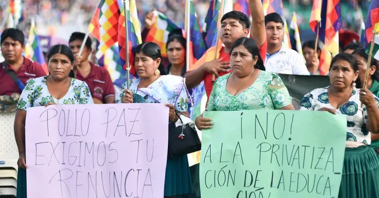 Confrontos entre agricultores e polícia na Bolívia