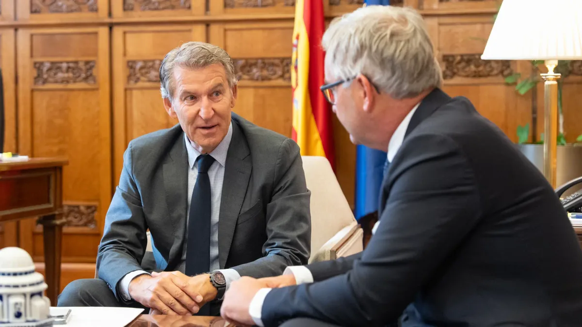 Feijóo pide a la UE que medie con Marruecos para que "materialice su compromiso" de aceptar el retorno de los migrantes de Ceuta