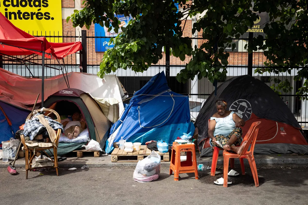 VIDEO: torrencial aguacero afectó a familias refugiadas en carpas en las calles de Caracas
