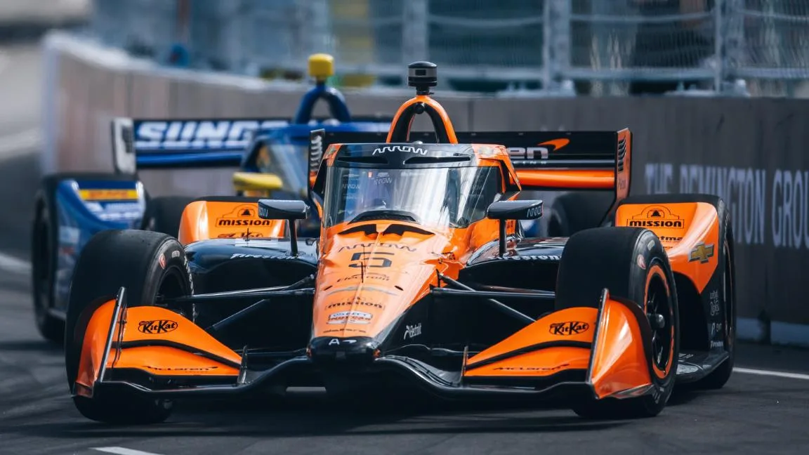 Pato O’Ward remonta 15 lugares en IndyCar y conquista el top cinco en Markham