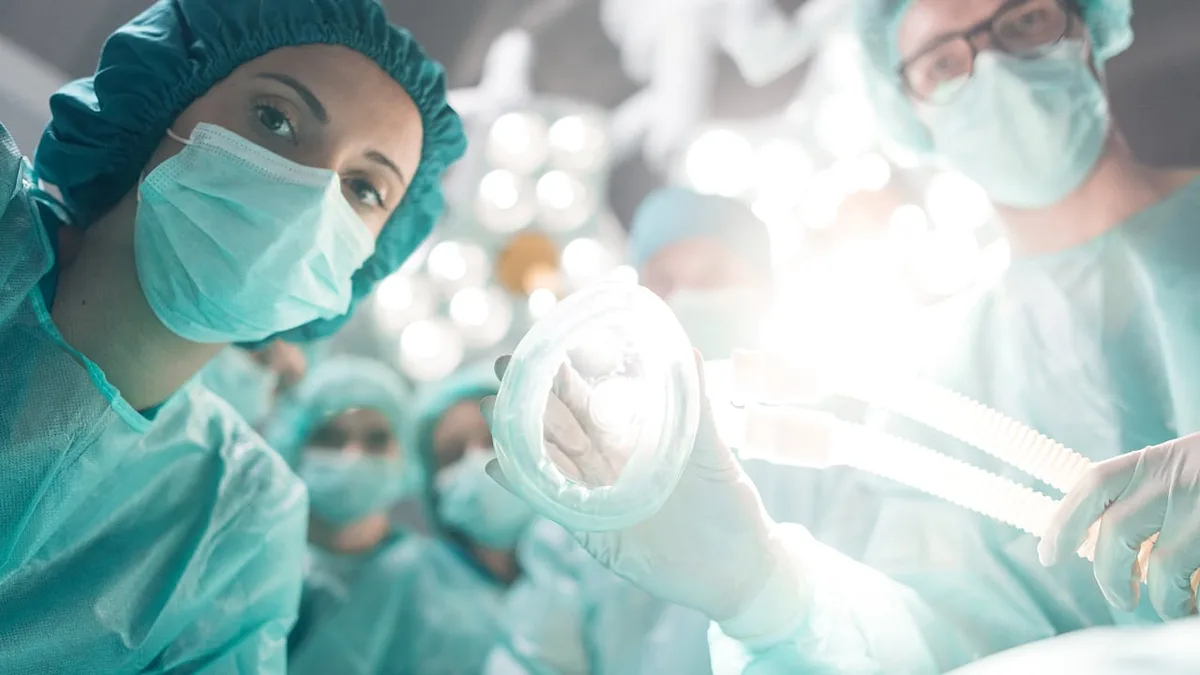 Operationsfehler vermeiden – So funktioniert Patientensicherheit im OP