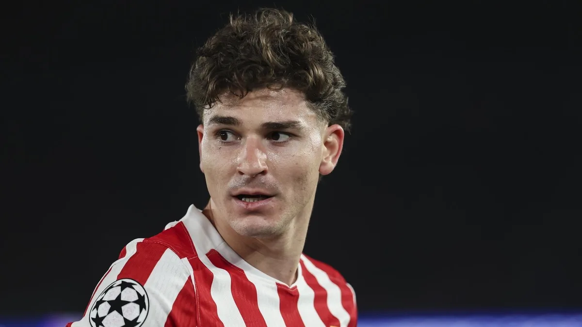 La decisión que tomó Julián Álvarez en el cierre del mercado de pases