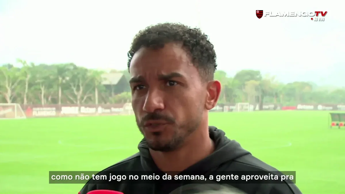 Danilo projeta clássico e revela intenção de se aposentar no Flamengo em 2027