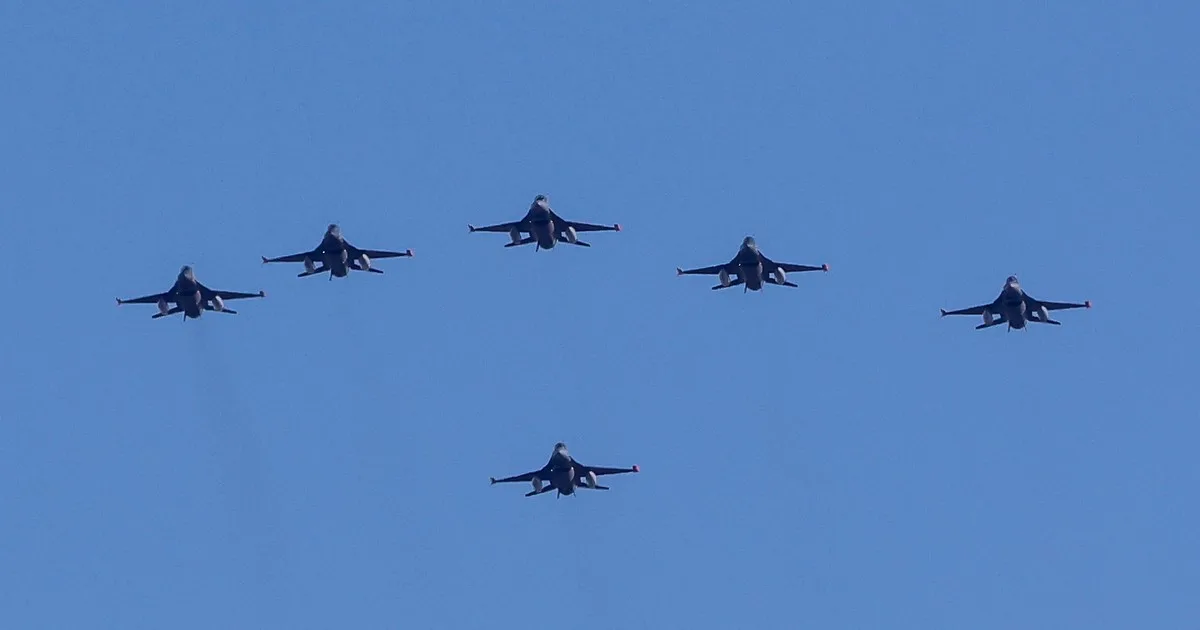 El fin de semana llegan otros seis aviones de combate comprados a Dinamarca y ya son 12 los F16 en Argentina