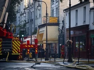 Le marché des Enfants rouges à Paris « ravagé par les flammes » et « totalement détruit », le feu est « maîtrisé »
