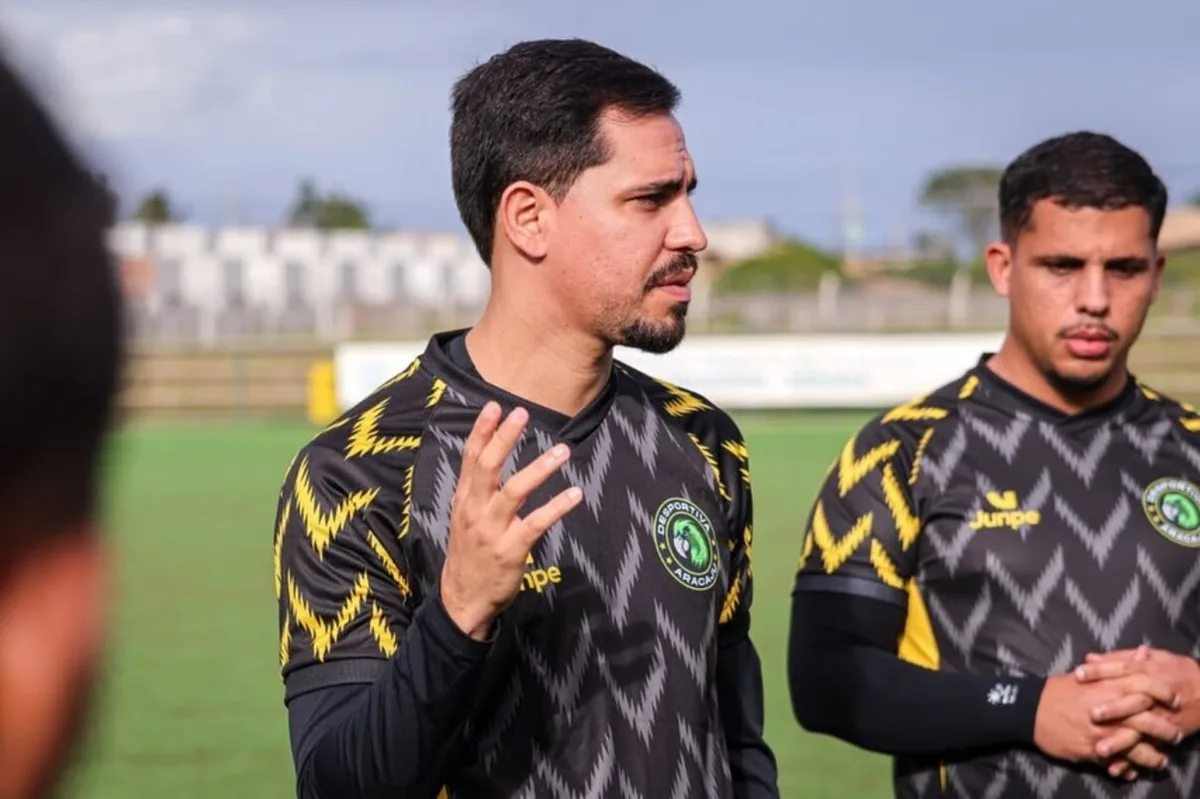 Pesqueira anuncia Steve Almeida como treinador para o Pernambucano