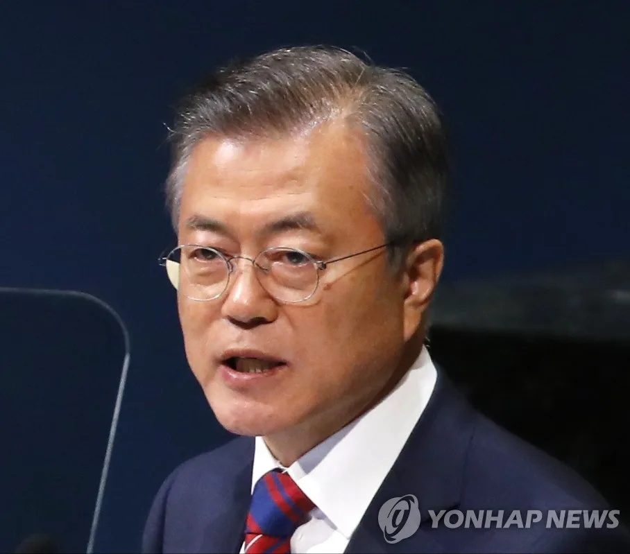 문재인 전 대통령, 극한호우 피해 고향 거제에 1000만원 기부