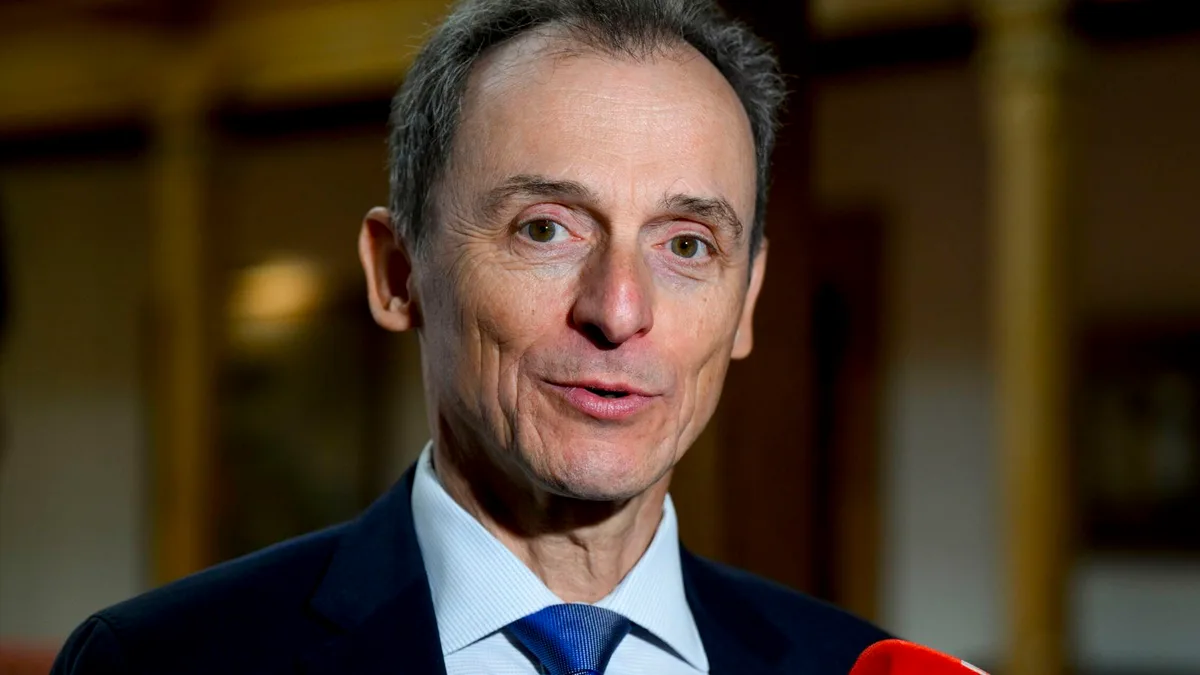 Pedro Duque, sobre el desarrollo sin regulación de la IA: "Siempre va a haber alguien que encuentre una manera de ganar dinero sin preocuparle las consecuencias"