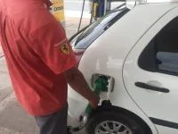 Warsh: Economia dos EUA fortaleceu e Fed busca impedir piora da inflação