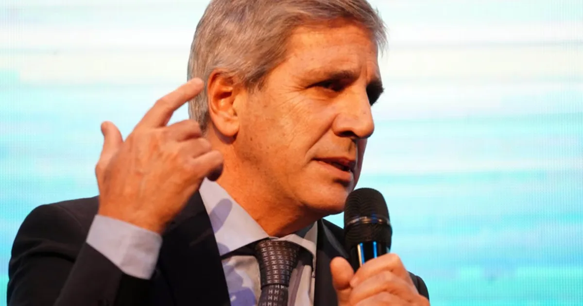 El plan económico de Luis Caputo: qué busca el Gobierno con la compra de dólares y la pausa en la emisión de bonos
