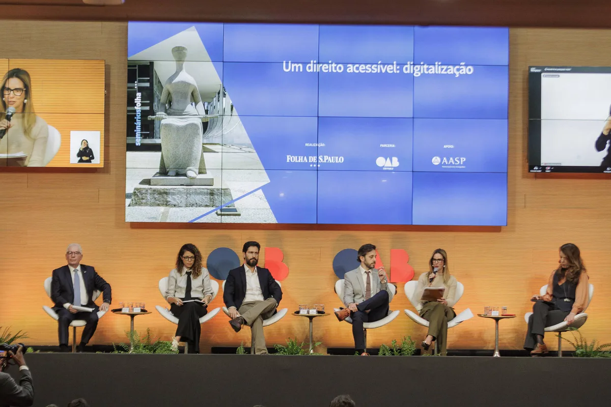 Especialistas alertam para riscos criados pela IA no Judiciário em seminário da Folha