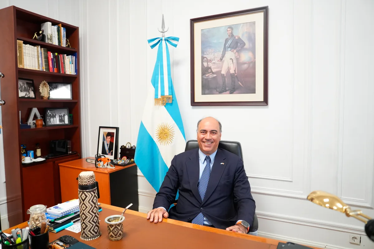 Wenceslao Bunge, embajador de Argentina: "El pasaporte español es muy bueno, es normal que los argentinos lo quieran"